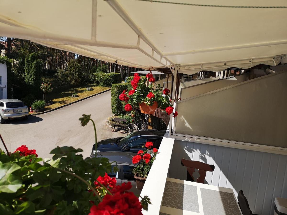 Ferienwohnung Mini Kotedzas Vakaris Nida Exterior foto
